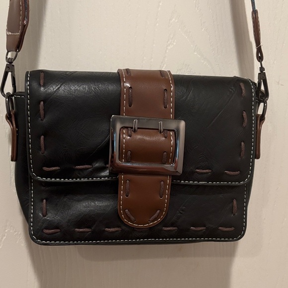 None Handbags - Chic Black and Brown Crossbody Bag